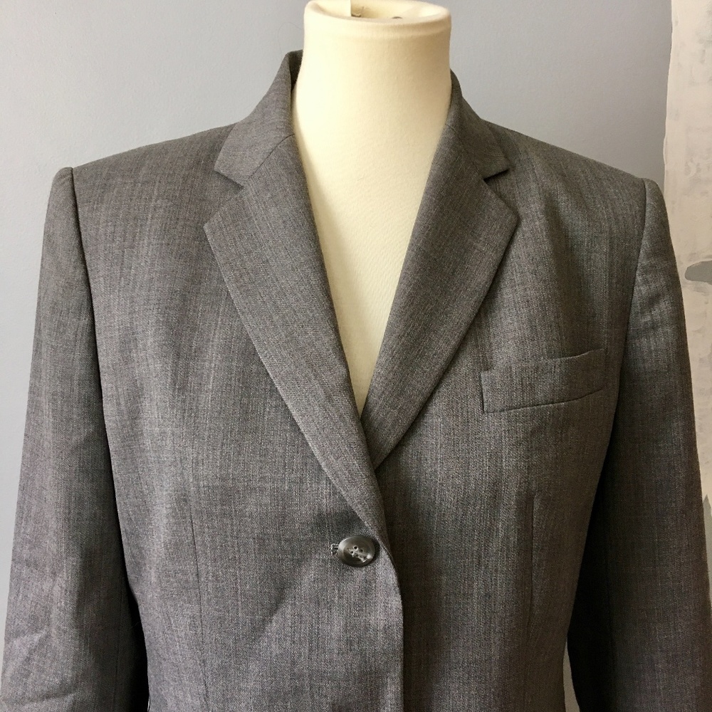 Talbots Wool Button Up Blazer Gray Size 8 Petite - image 2
